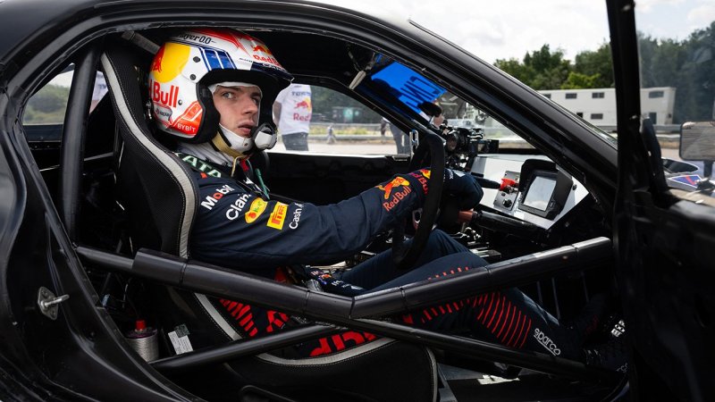 Gib Gummi! Max Verstappen als Drift-König