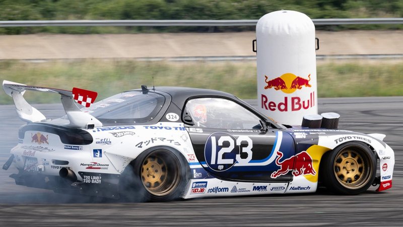 Gib Gummi! Max Verstappen als Drift-König