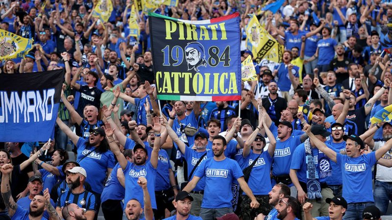 Final-Fieber! Fans sorgen für Partystimmung in Istanbul