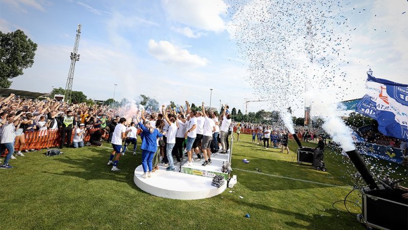 Meister! So feiert Blau-Weiß Linz den Bundesliga-Aufstieg