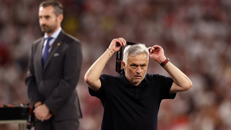 Mit Platzsturm! So feiert Sevilla den Europa-League-Titel