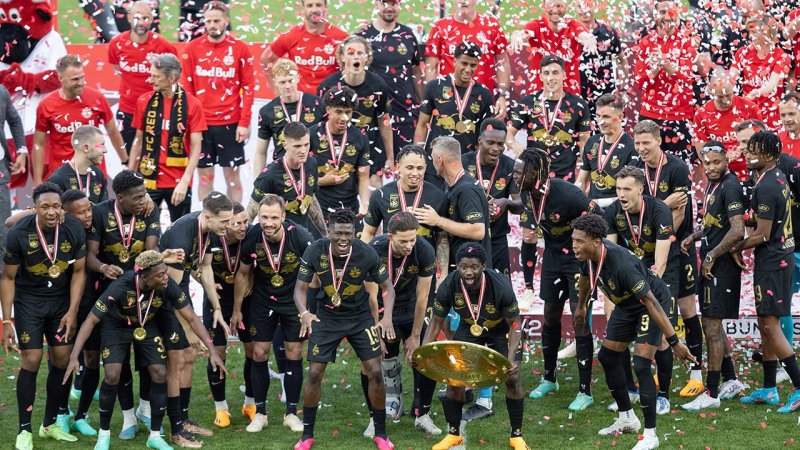 Bilder! So zelebriert Salzburg die Meisterteller-Übergabe