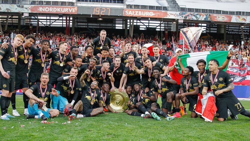 Bilder! So zelebriert Salzburg die Meisterteller-Übergabe