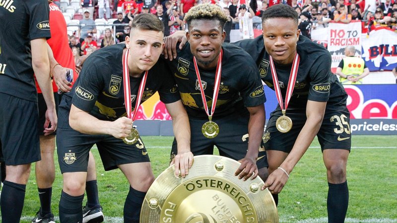 Bilder! So zelebriert Salzburg die Meisterteller-Übergabe