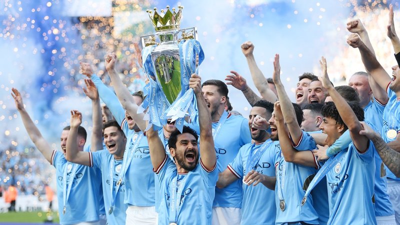 So lässt es Manchester City bei der Meisterfeier krachen