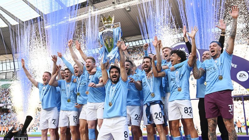 So lässt es Manchester City bei der Meisterfeier krachen