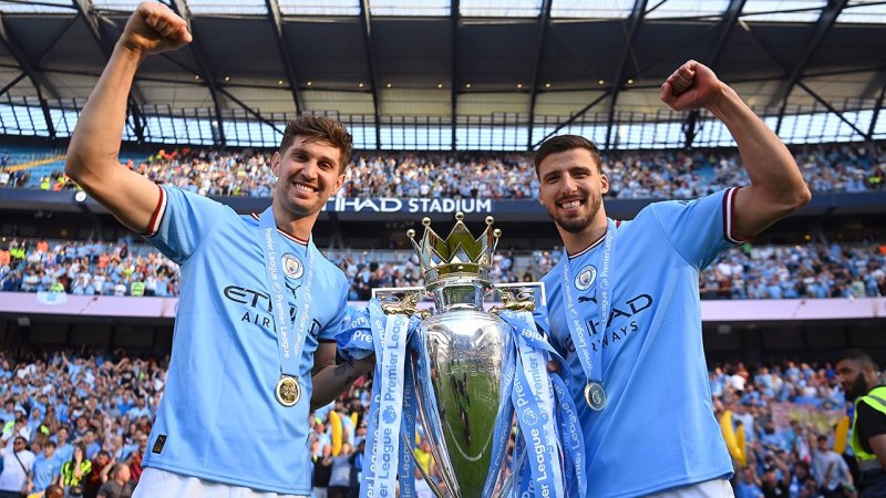 So lässt es Manchester City bei der Meisterfeier krachen