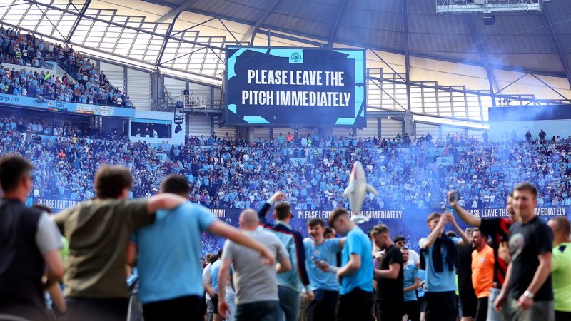 So lässt es Manchester City bei der Meisterfeier krachen