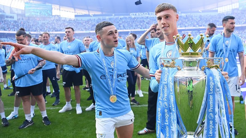 So lässt es Manchester City bei der Meisterfeier krachen