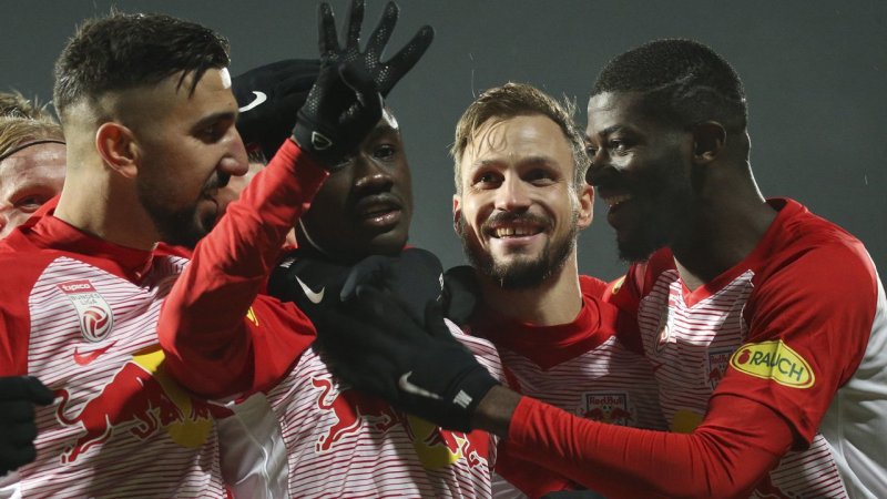 Bilder der 15. Bundesliga-Runde 2018/19