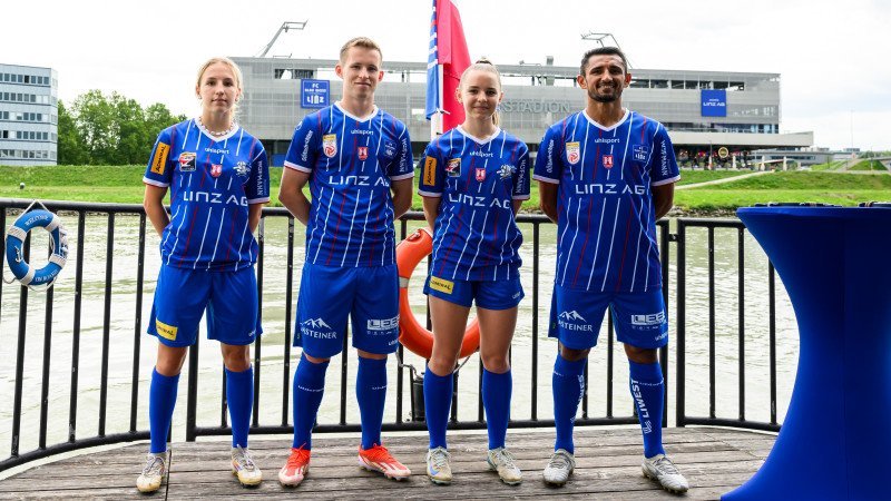 Rote Akzente zieren neues Heimtrikot von Blau-Weiß Linz