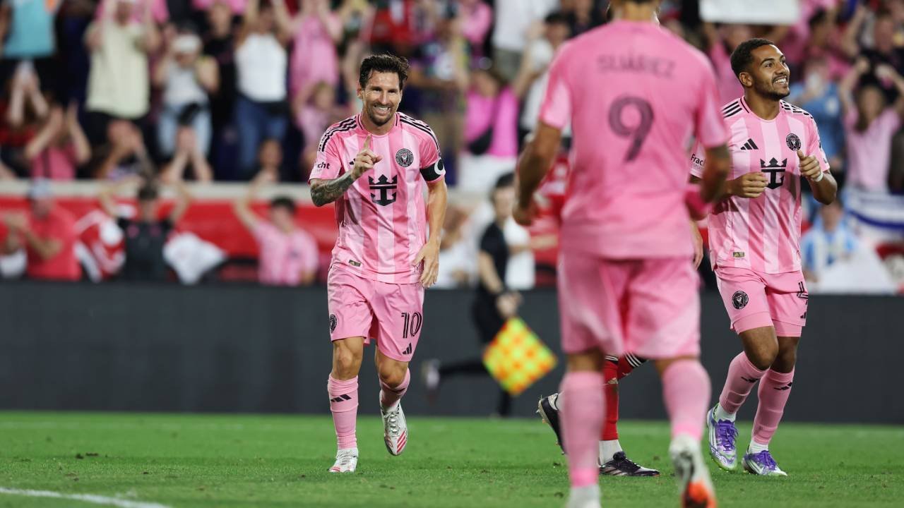 Messi trifft wieder doppelt! Miami fertigt Red Bulls ab