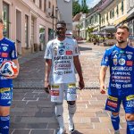 Trotz Kritik: Warum sich Hartberg mit seinem Trikot abhebt