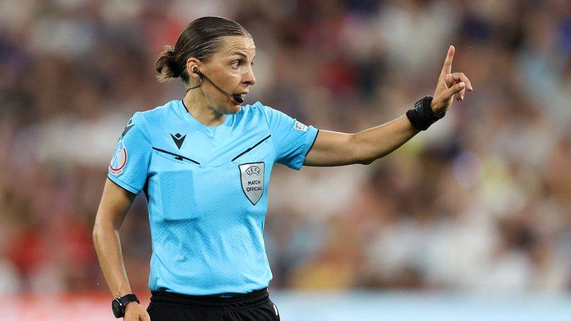 Französin Frappart leitet das Finale der Frauen-EM 2025