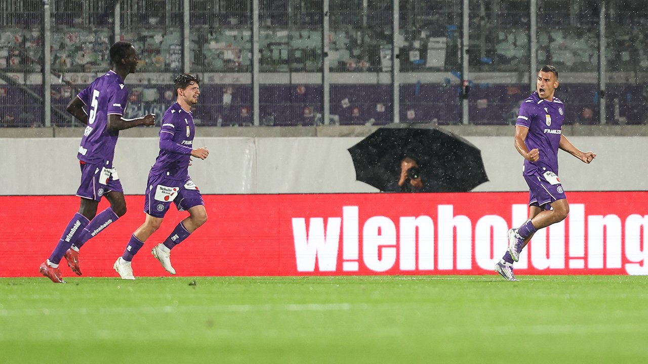 Austria nach Heimsieg gegen Spaeri auf Aufstiegskurs