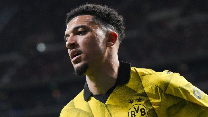 Aller guten Dinge sind drei: BVB an Sancho interessiert