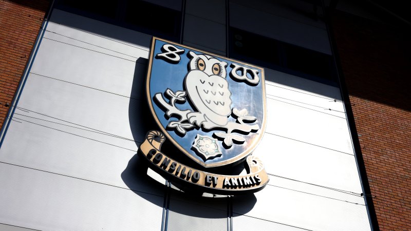 Die Finanzen! Englischem Traditionsklub droht Spielerstreik