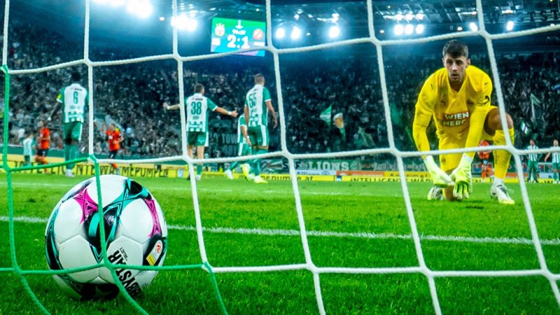 Hinten "wie Amateure", vorne ineffizient: "Das tut uns weh"