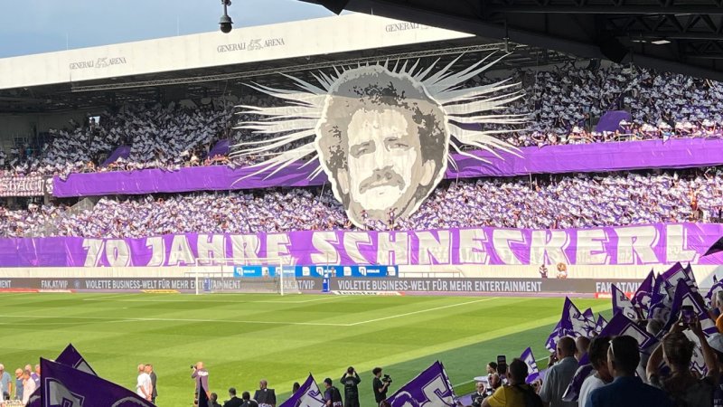Mega-Choreo der FAK-Fans für Schneckerl