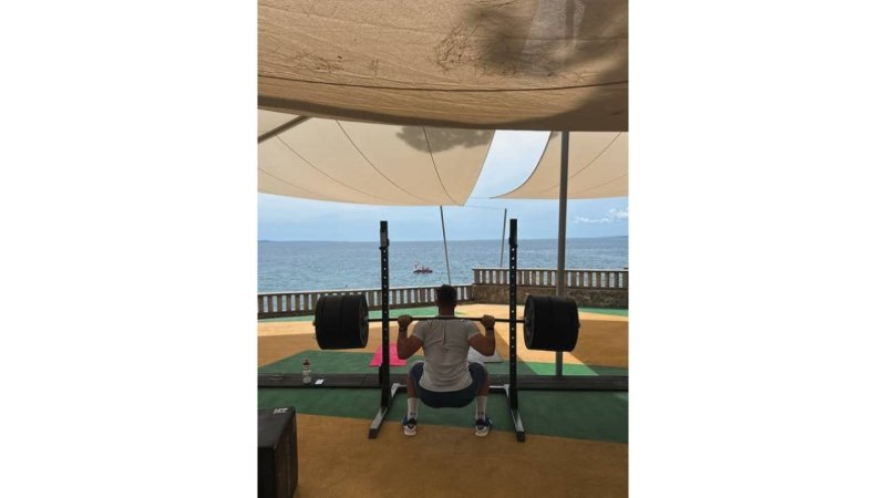 Die Sommerbilder der Ski-Stars