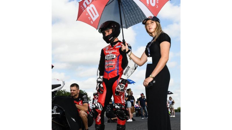 Die Sommerbilder der Ski-Stars