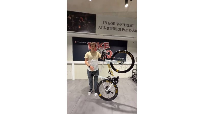 Die Sommerbilder der Ski-Stars