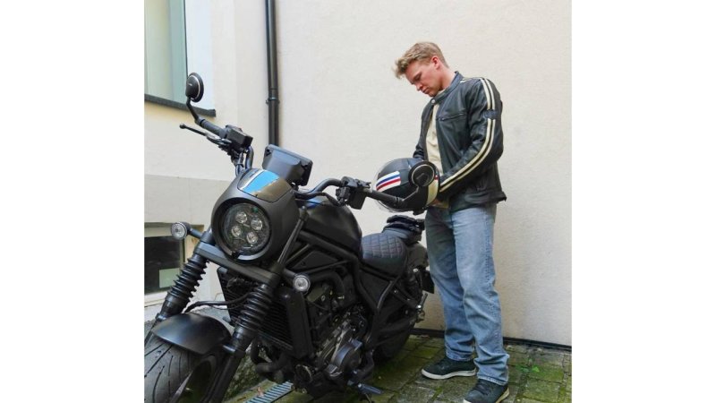 Die Sommerbilder der Ski-Stars