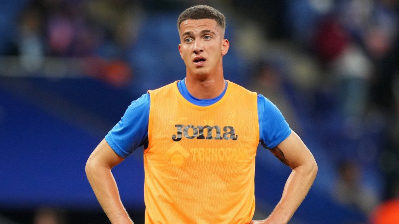 Meister Sturm offenbar an türkischem Nationalspieler dran