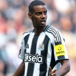 Nach Transferposse: Isak wird nicht gegen Liverpool spielen