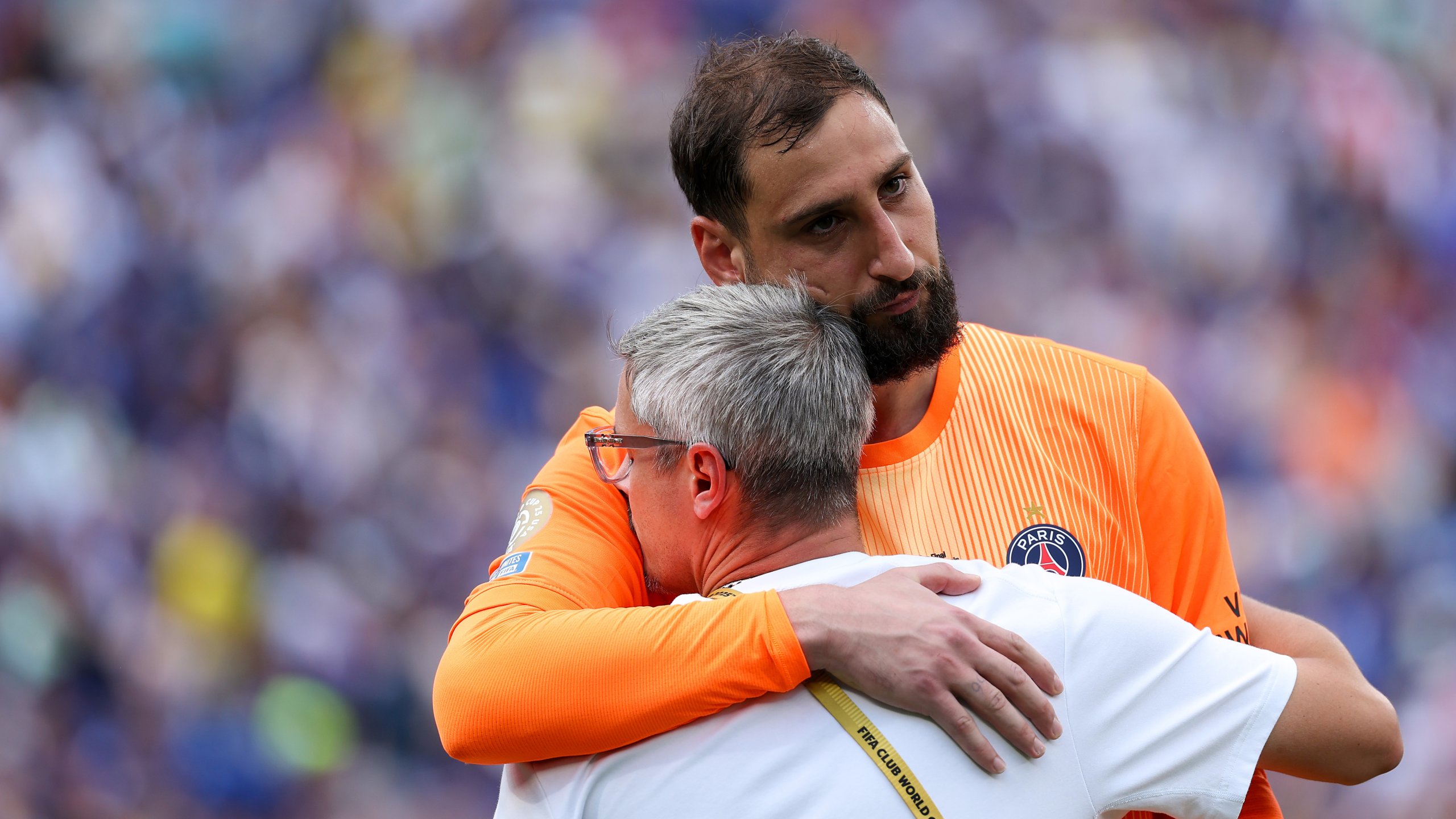 Emotionale Bilder: Donnarumma verabschiedet sich von PSG