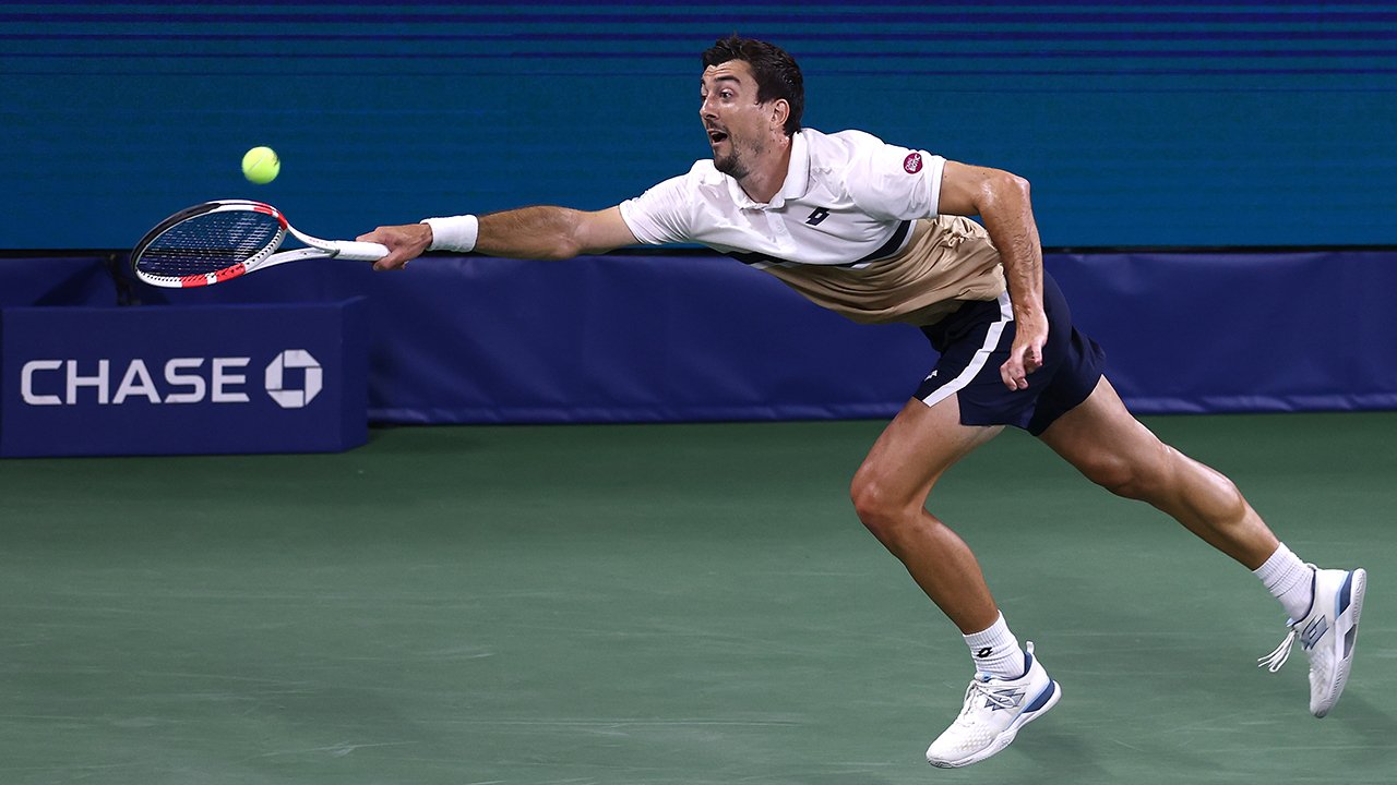 Glatte Auftaktniederlage für Sebastian Ofner bei den <a href='/de/daten/news/tennis/us-open/' class='tag'>US Open</a>