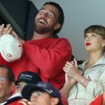 NFL-Traumpaar macht Verlobung öffentlich