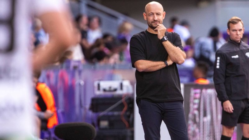 Helm: "Jetzt zeigt sich der Charakter von jedem Einzelnen"