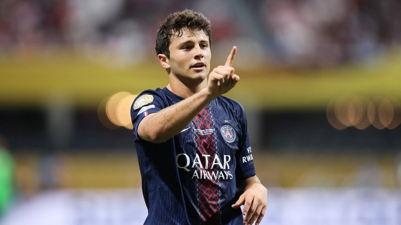 Zweimal Fallrückzieher! PSG feiert Schützenfest