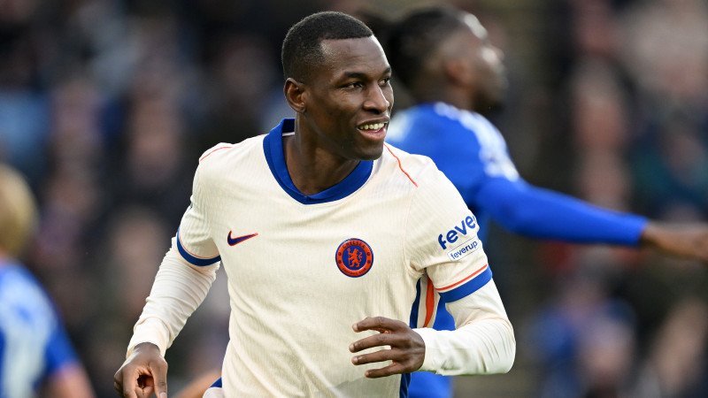 Offiziell! Bayern bekommt doch noch seinen Angreifer