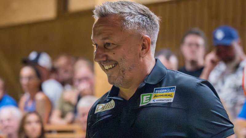 Hartberg verkündet Last-Minute-Neuzugang