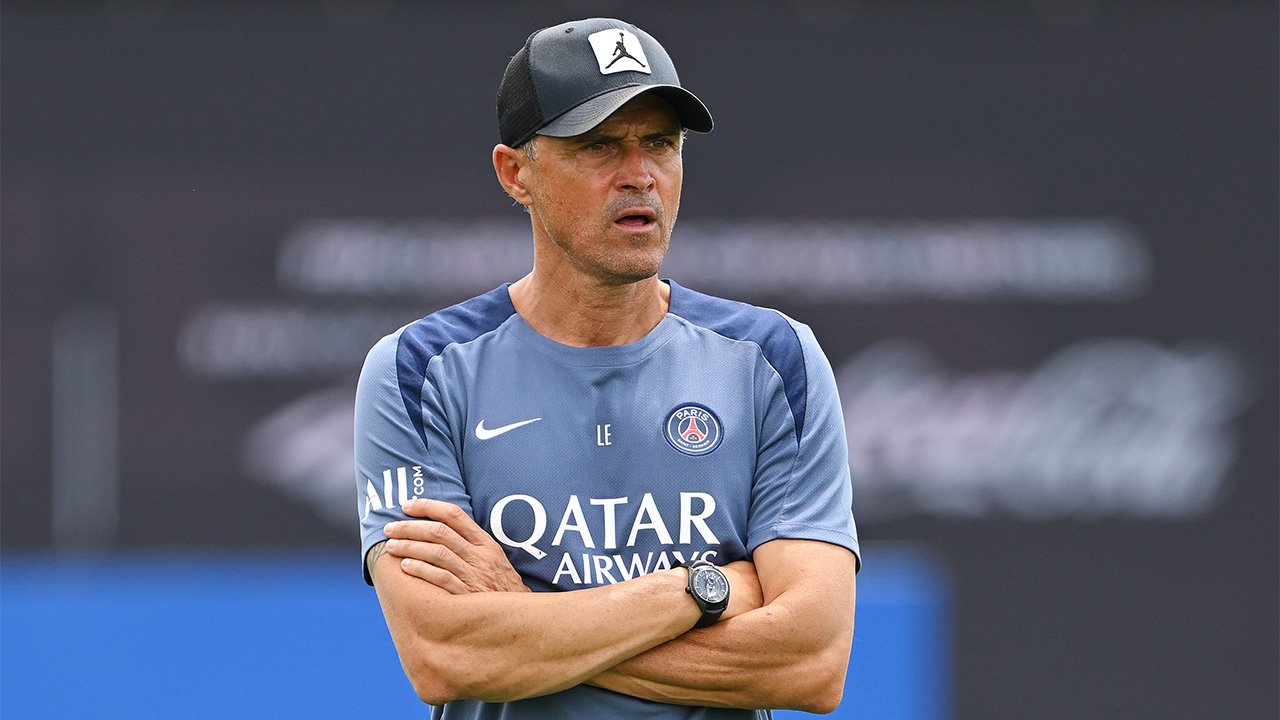 OP nötig: PSG-Coach Enrique bei Radsturz verletzt