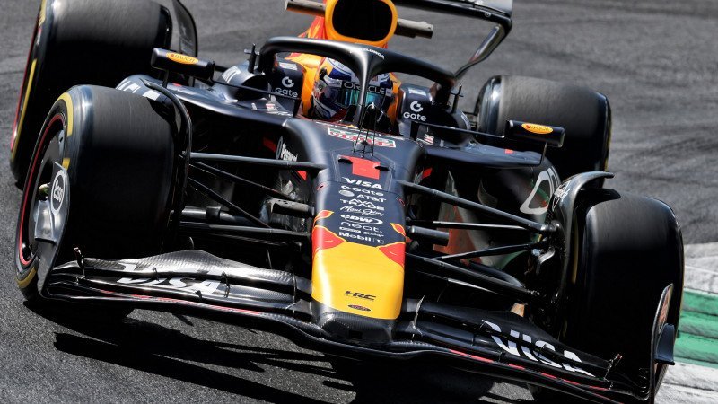 Verstappen bezwingt McLaren und triumphiert in Monza