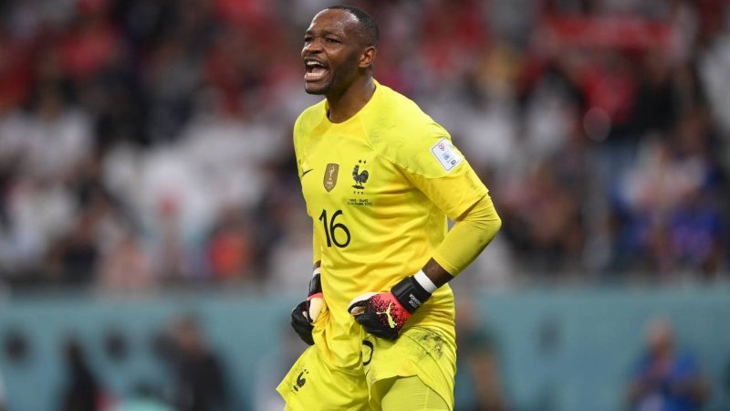 Steve Mandanda verabschiedet sich vom Profifußball