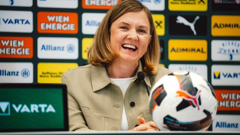 Rapids Geschäftsführerin: Vom Drehstuhl in den Schleudersitz