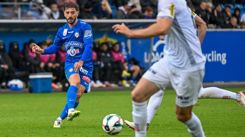 Zwei späte Treffer! Sturm erobert in Altach Tabellenführung