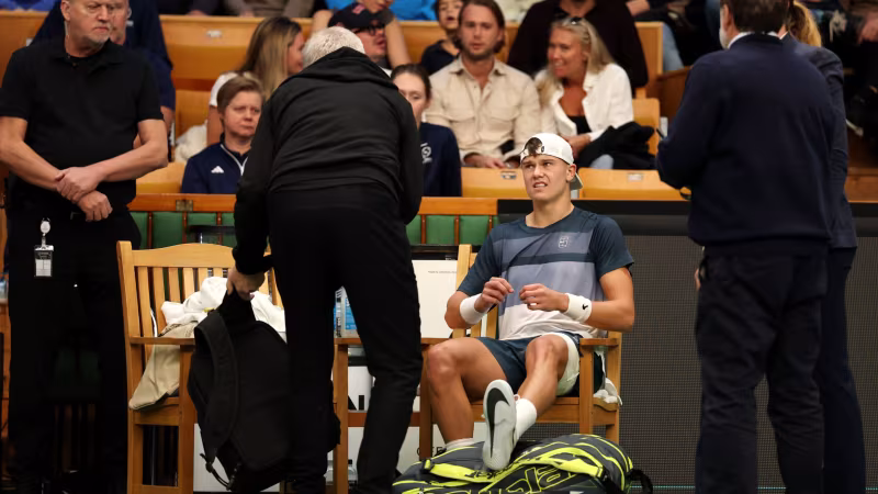 Aufgabe unter Tränen: Tennis-Ass erleidet schwere Verletzung