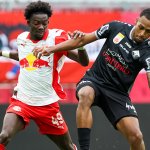 Salzburg vergibt dritten Sieg in Folge in Unterzahl