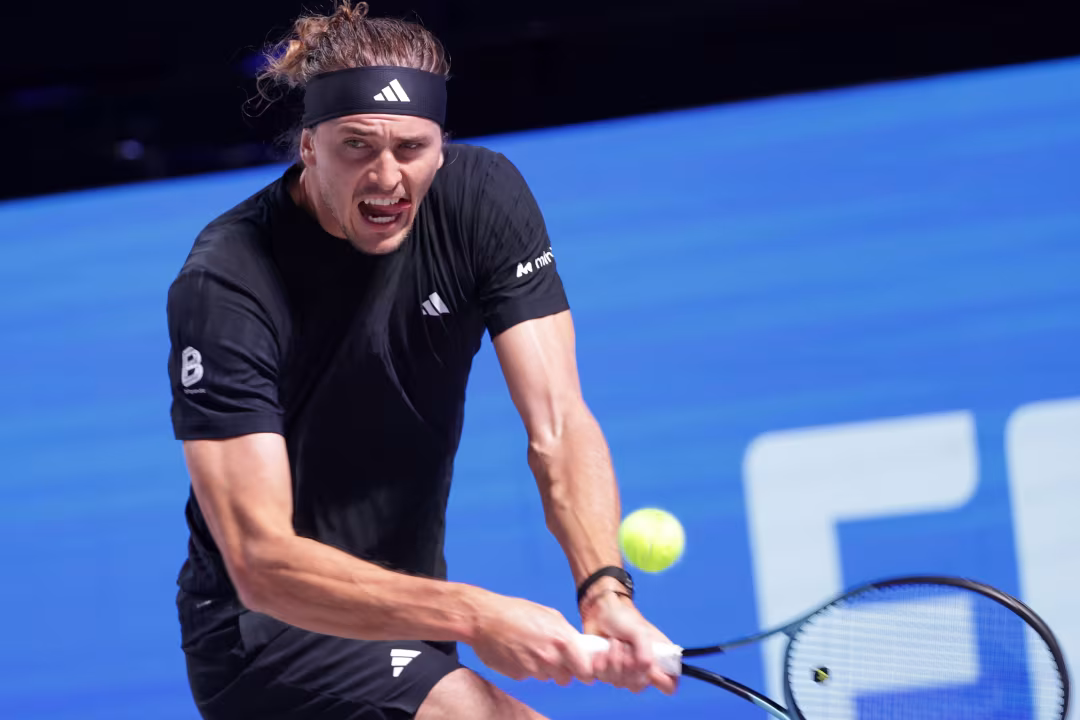 Zverev müht sich in Wien ins Achtelfinale ein