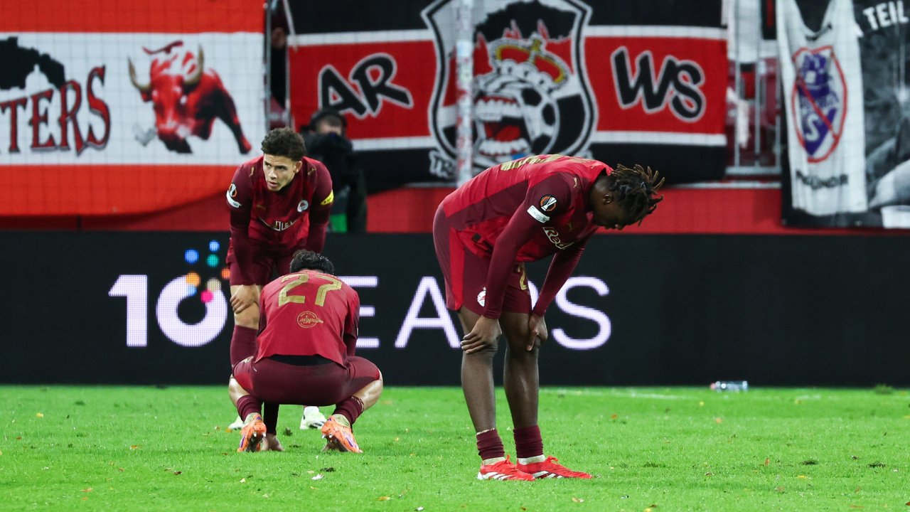 "Spiel hergeschenkt" - Salzburg am Boden