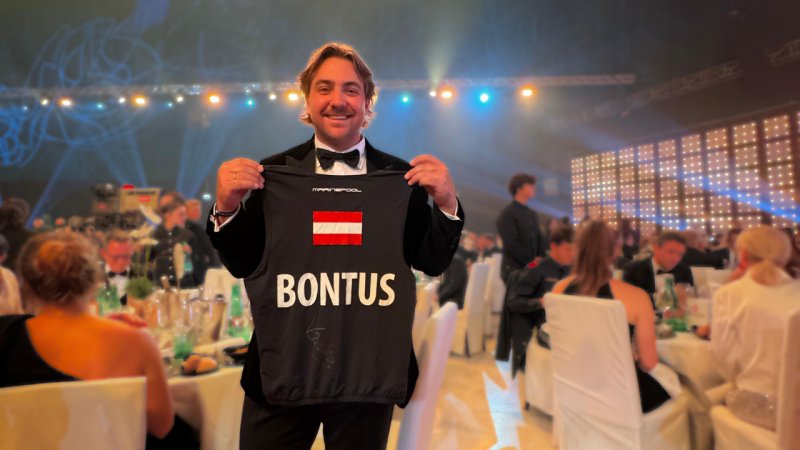 Signierter Trainingslycra von Valentin Bontus ersteigern