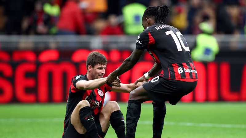 Milan rettet gegen kämpferisches Pisa spät einen Punkt