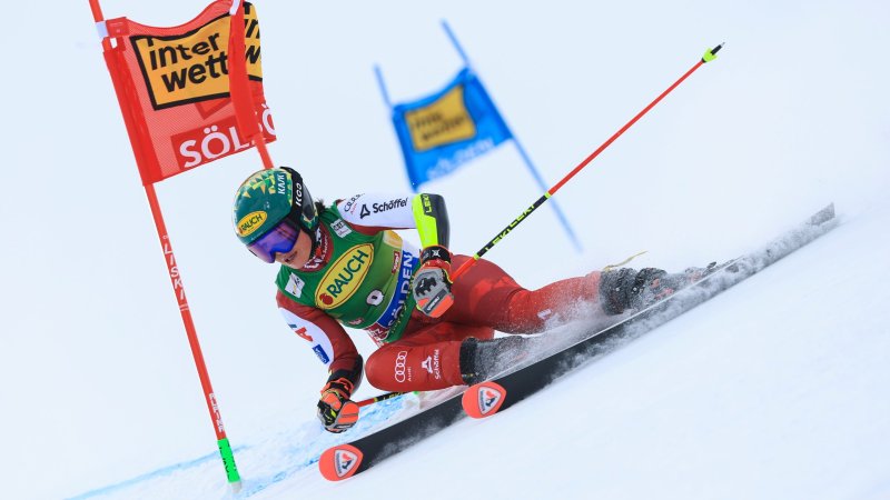 Julia Scheib gewinnt Saison-Auftakt in Sölden!