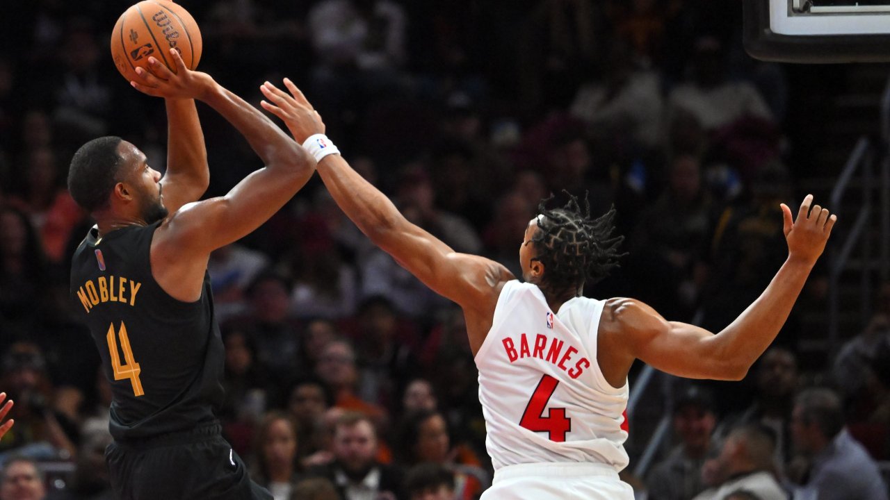 Bild für Pöltl bei Toronto-Befreiungsschlag nur in Zuschauerrolle