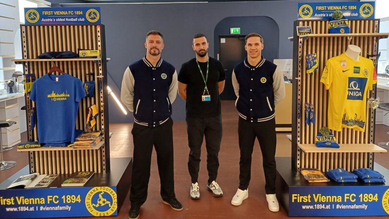 Novum: First Vienna FC am Flughafen vertreten